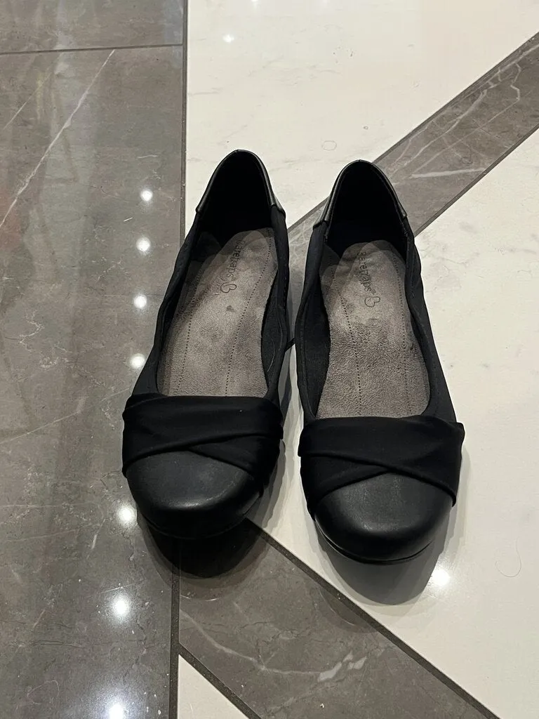 (7) Ballet Flats