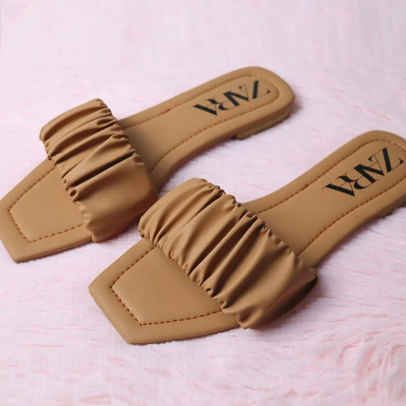 Chic Ruffle Flat Sandals for Women - Comfort and Style