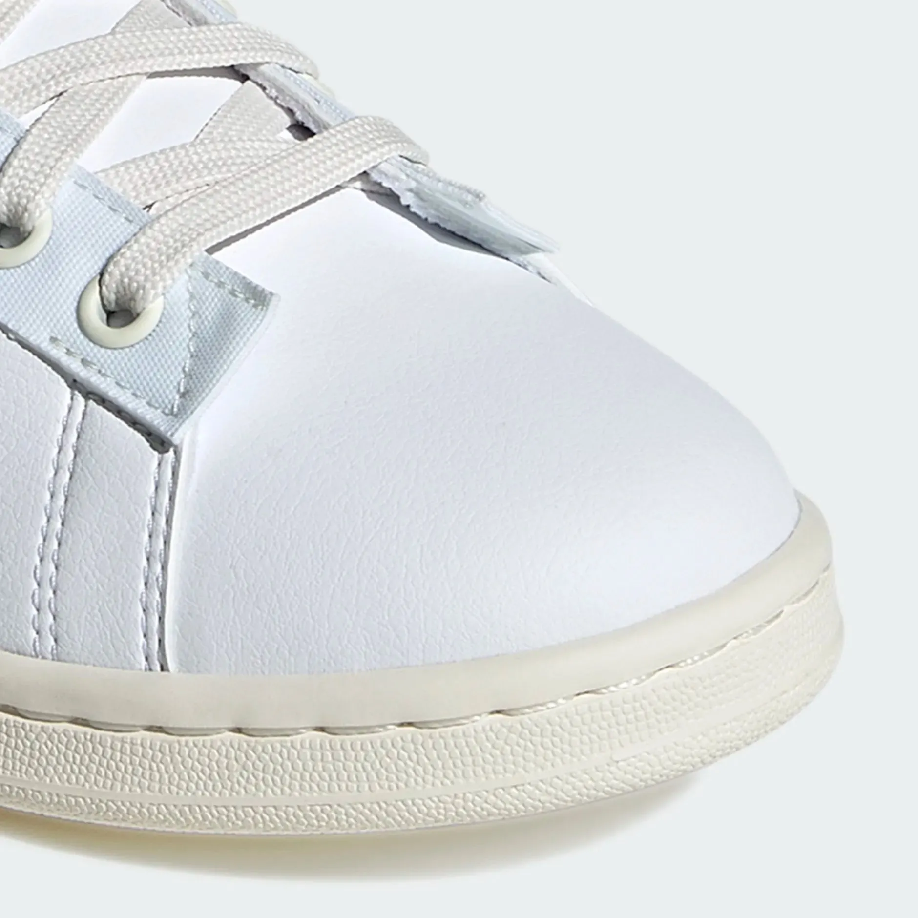 Stan Smith Trainers by adidas
