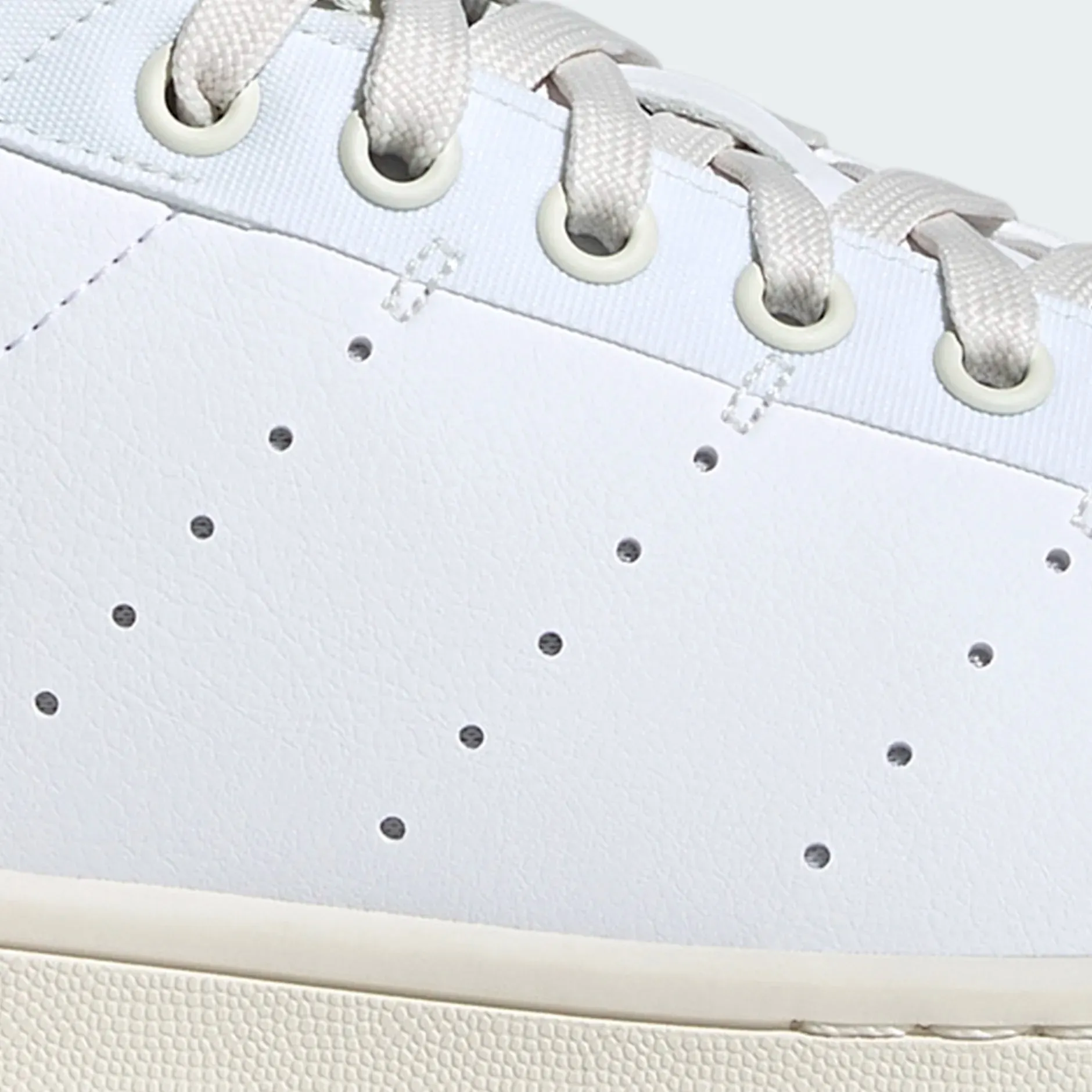 Stan Smith Trainers by adidas